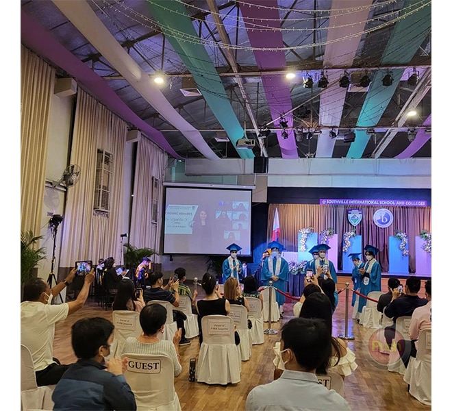 Derek Ramsay’s son Austin graduates from high school