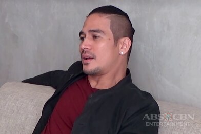 #MrUltimate: Piolo Pascual plays the Crocodile Game