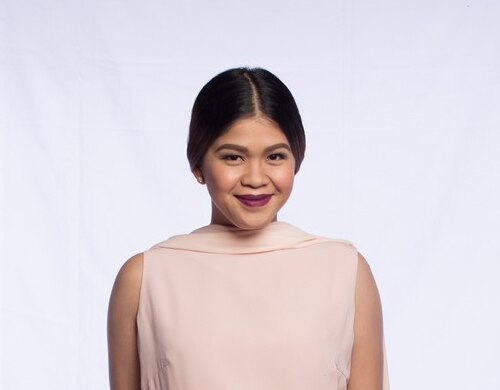 11 photos of Momshie Melai that show she can be glamorous in a long dress