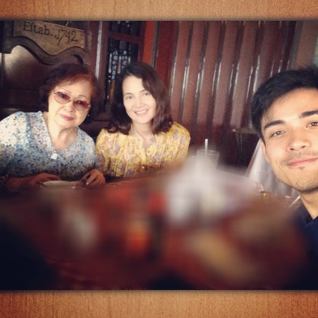 momlola.jpg