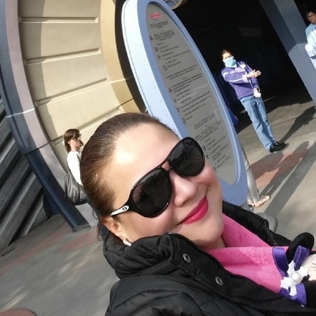 hkdisneylandselfie.jpg