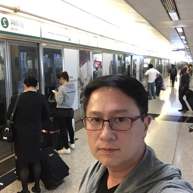 selfie.jpg