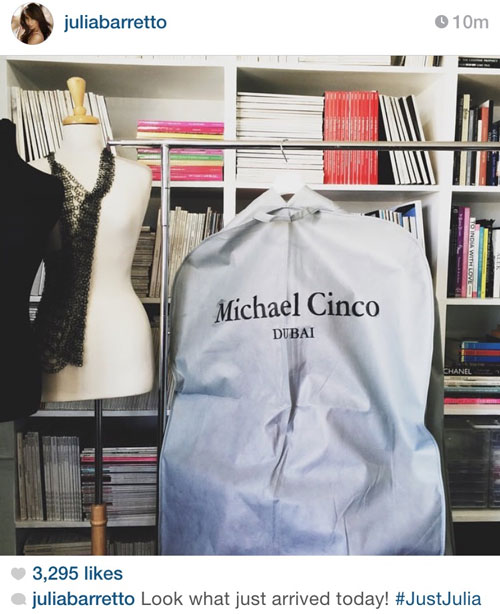 Julia's Michael Cinco gown finally arrives!