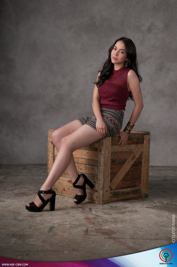 13 Julia Montes as Sara and Kara.jpg