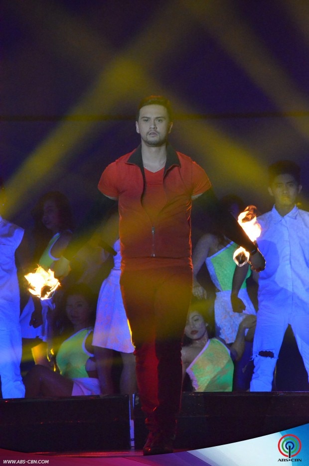 4-Billy-and-Karylle-on-Its-Showtime.jpg