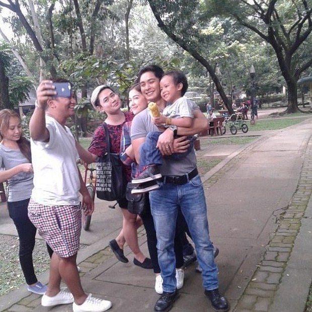 2-PHOTOS-CarYok-on-the-set-of-FPJs-Ang-Probinsyano-Coco-Martin-Onyok.jpg
