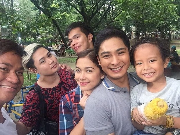 6-PHOTOS-CarYok-on-the-set-of-FPJs-Ang-Probinsyano-Coco-Martin-Onyok.jpg
