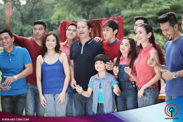 2-Pangako-Sayo-Cast-Christmas-Station-ID.jpg