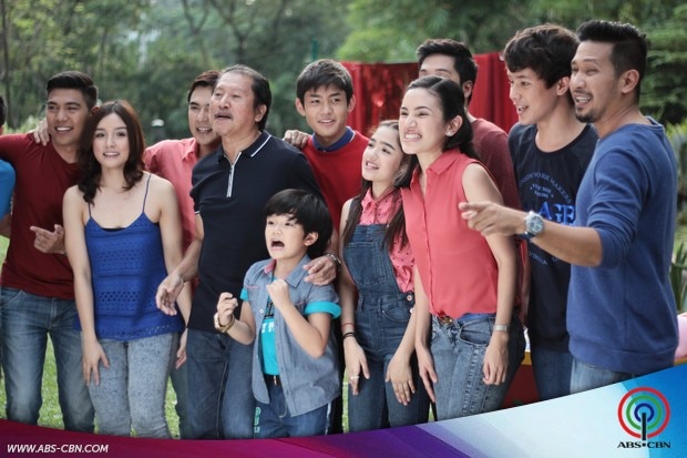 3-Pangako-Sayo-Cast-Christmas-Station-ID.jpg