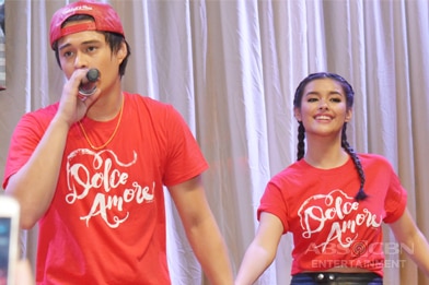 Liza and Enrique serenade fans at the Dolce Amore Grand Fans Date