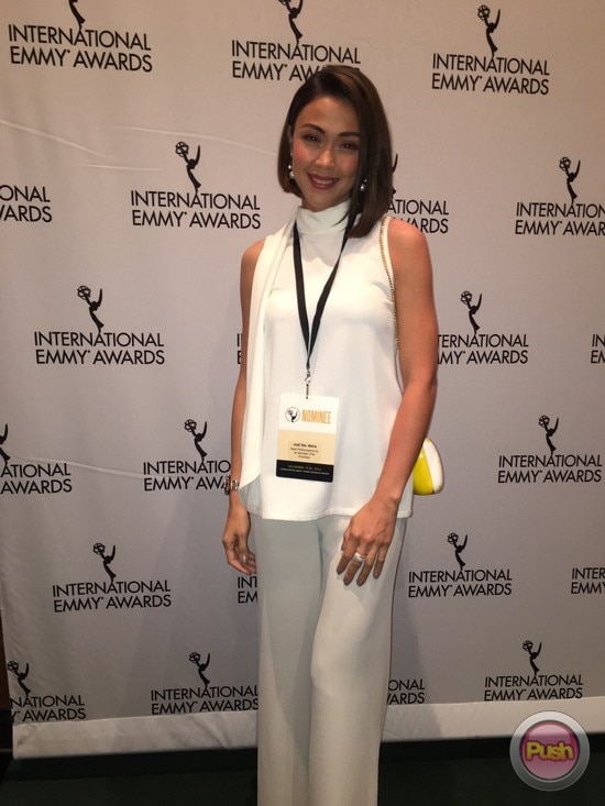 112116-Jodi-Emmys5_PUSH.jpg