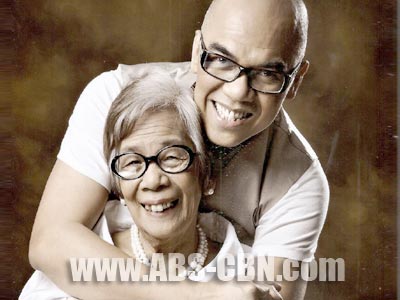 Boy Abunda pays tribute to his mom Nanay Lesing