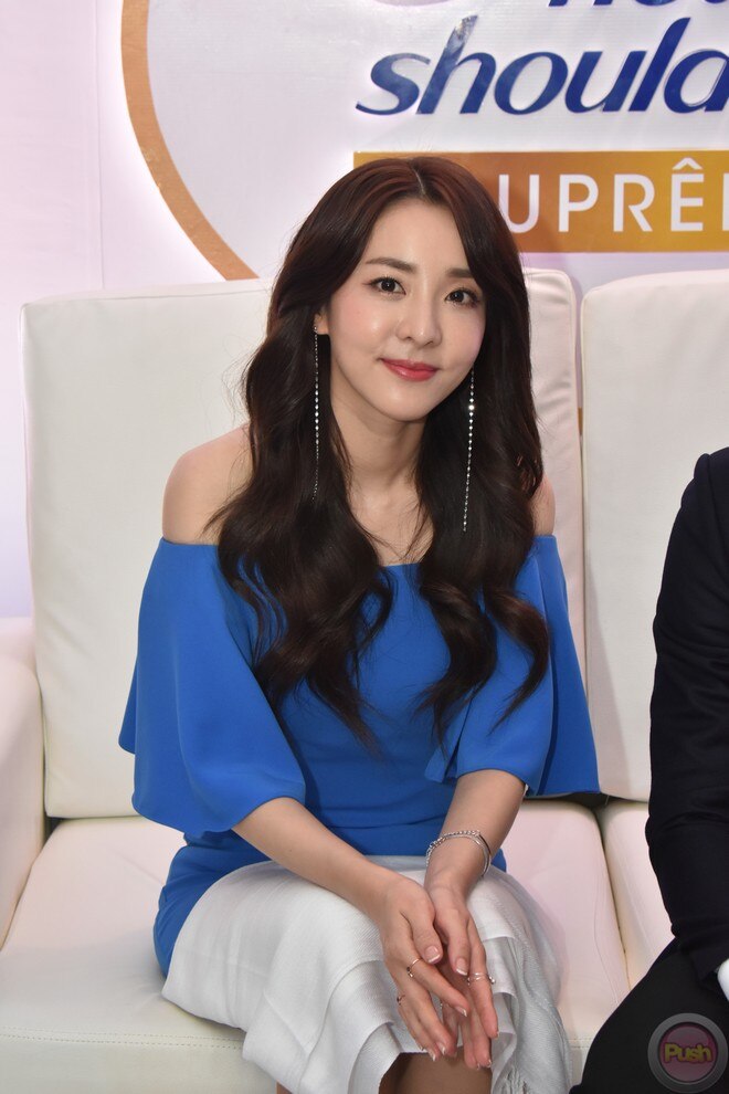 Sandara Park and Mario Maurer in Manila for an endorsement ...