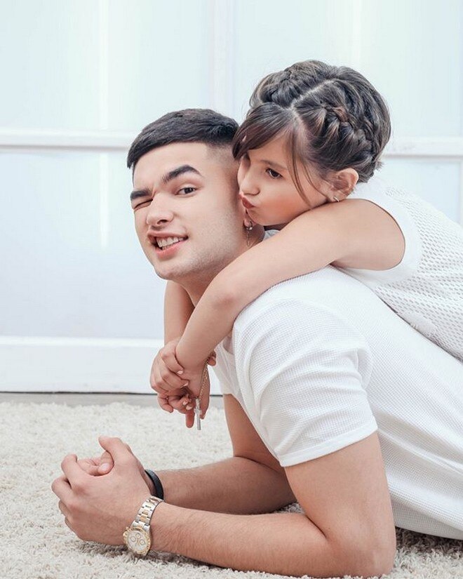 LOOK: Kobe Paras joins Jackie Forster's family pictorial ...