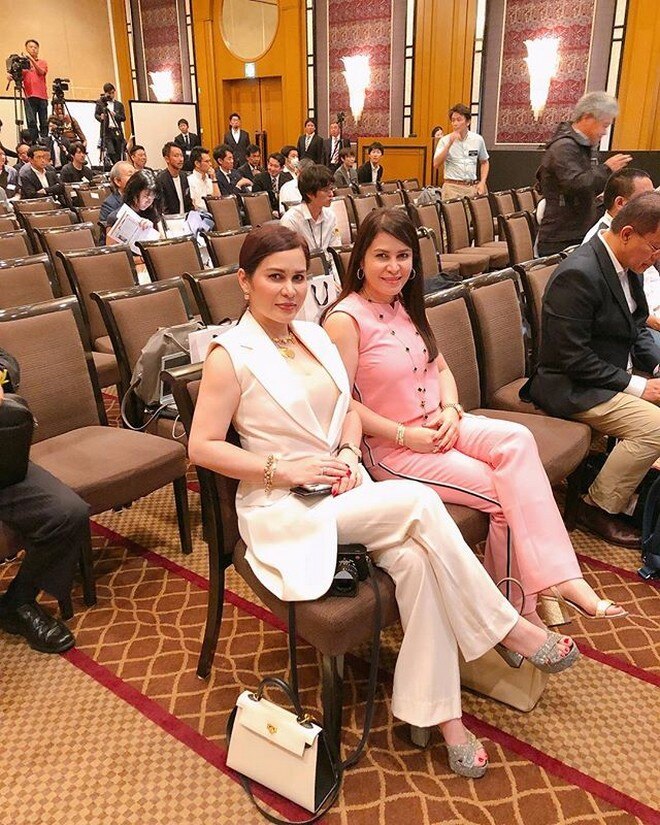 These photos of twins Jinkee Pacquiao and Jamora will make you