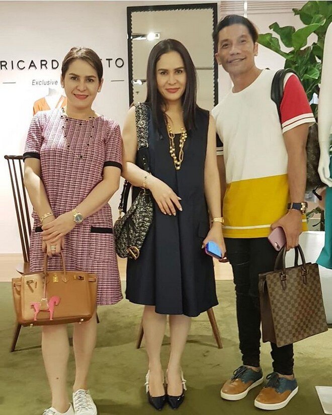 These photos of twins Jinkee Pacquiao and Jamora will make you