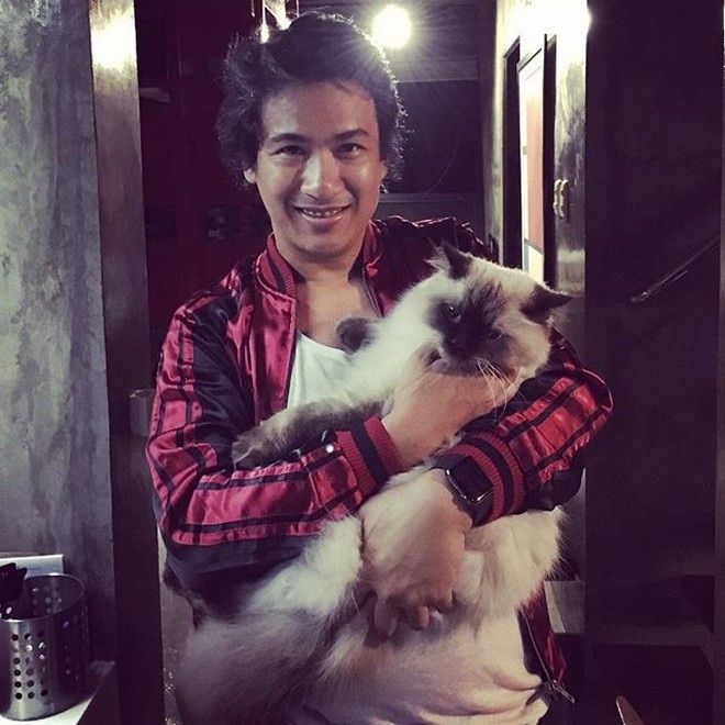 Meet Ely Buendia S Secret Loves Push Com Ph Your Ultimate