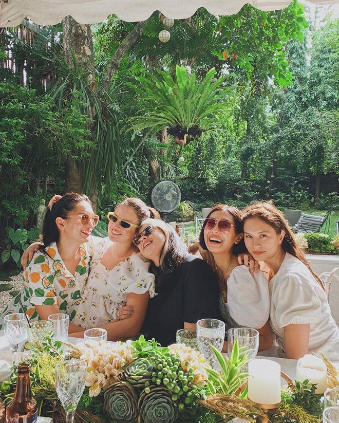 Look Solenn Heussaff Nico Bolzico S Baby Shower Celebrated With A Barbecue Party Push Com Ph Your Ultimate Showbiz Hub Actress solenn heussaff and husband, nico bolzico welcome their first baby on the first day of 2020! look solenn heussaff nico bolzico s