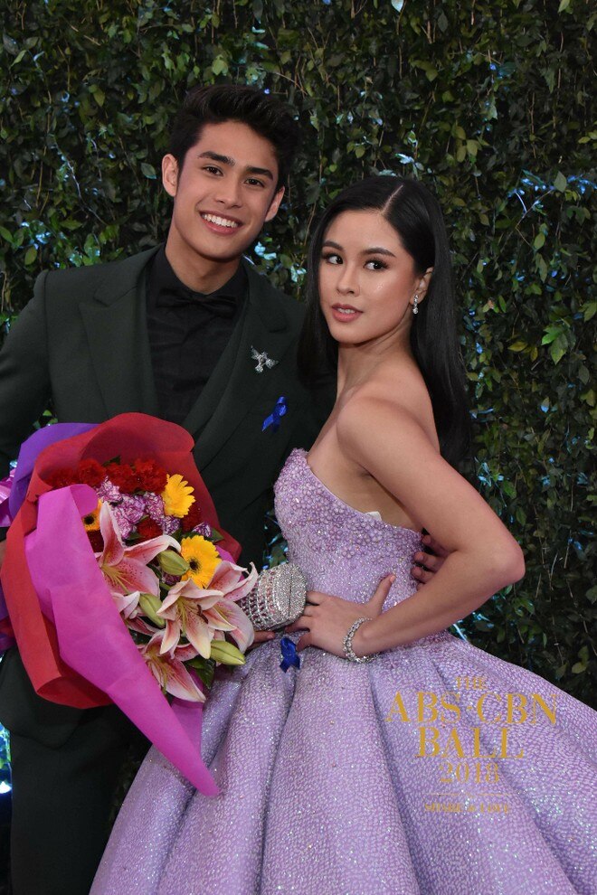 stand out love teams the much awaited pairs at the abs cbn ball