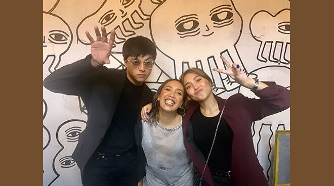 Daniel Padilla and Kathryn Bernardo watch ‘Rak of Aegis’